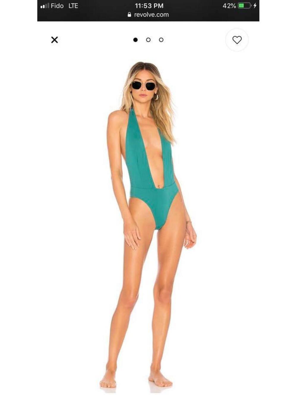 Kendal and Kylie sexy swimsuit